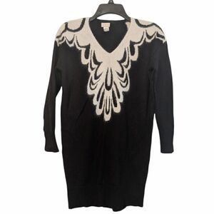 H & M Black and White Sweater or Tunic Top Sz 2